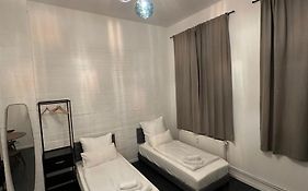 Gemütliches 2 Bett Studio in Hamburg City Süd Am Kanal